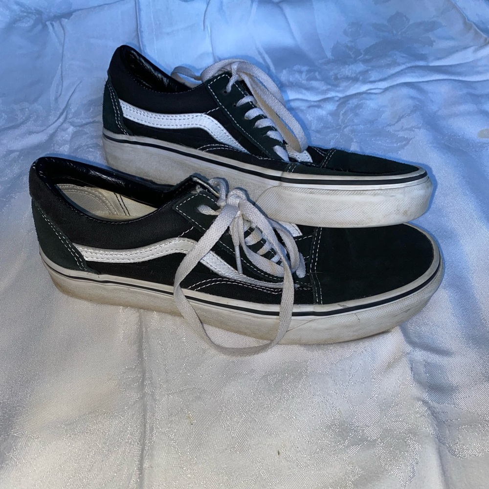 Size 8 black and white vans